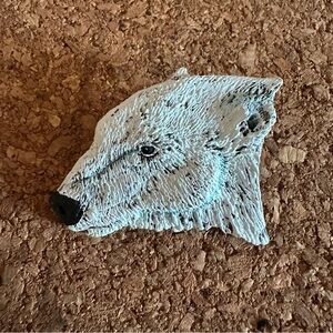 Retro Brooch Polar Bear Head White